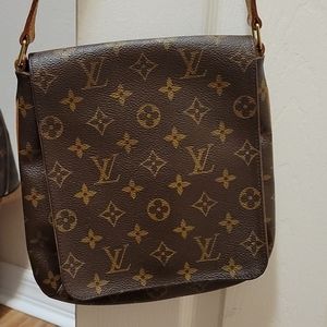 LV Monogram Musette Salsa pm